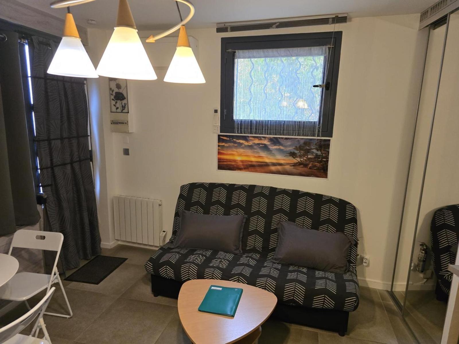 Studio Tout Equipe Et Chaleureux En Rez De Chaussee, Parfait Pour Explorer Montpellier Exterior photo